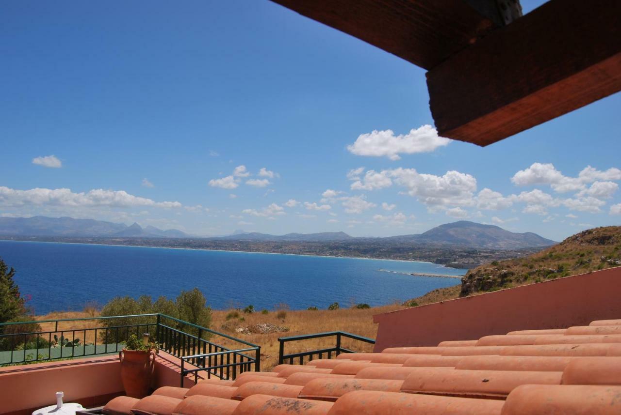 Casa Vacanze La Terrazza Sul Golfo Castellammare del Golfo Exterior foto