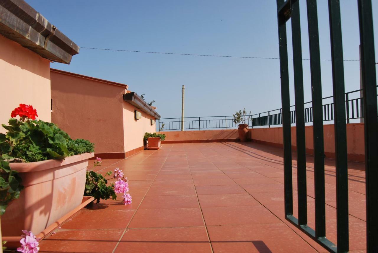 Casa Vacanze La Terrazza Sul Golfo Castellammare del Golfo Exterior foto