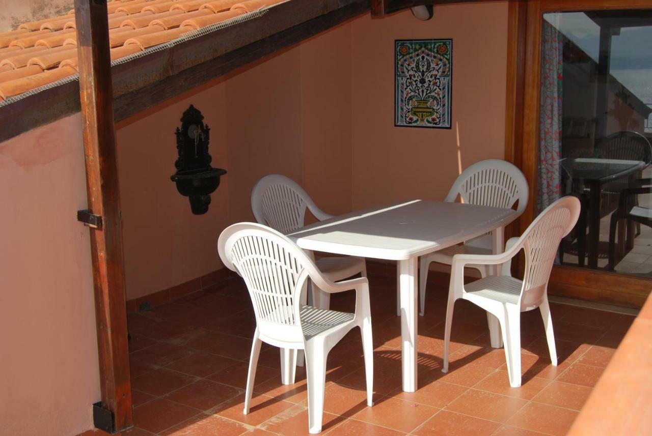 Casa Vacanze La Terrazza Sul Golfo Castellammare del Golfo Exterior foto